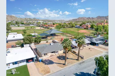 418 E Orchid Lane, Phoenix, AZ 85020 - Photo 29