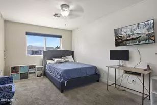 418 E Orchid Ln, Phoenix, AZ 85020 - Photo 13