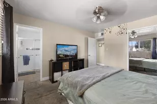 418 E Orchid Ln, Phoenix, AZ 85020 - Photo 17