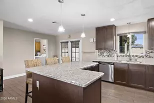 418 E Orchid Ln, Phoenix, AZ 85020 - Photo 9