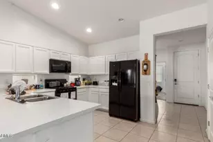 12356 W Orangewood Ave, Glendale, AZ 85307 - Photo 5