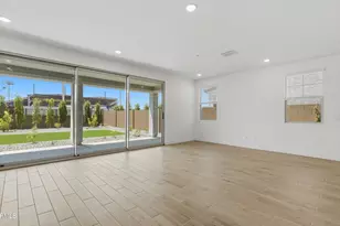 8166 N 80th Ln, Peoria, AZ 85345 - Photo 9