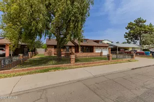 7708 W Flower St, Phoenix, AZ 85033 - Photo 3