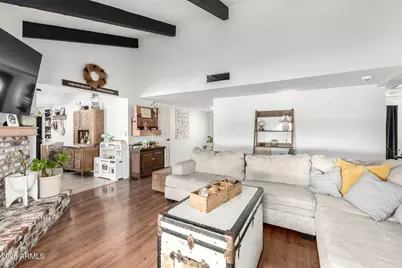 864 W Kilarea Avenue, Mesa, AZ 85210 - Photo 5