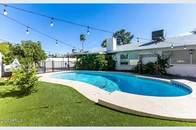 864 W Kilarea Avenue, Mesa, AZ 85210 - Photo 1