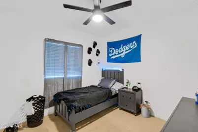 10220 N 49th Avenue, Glendale, AZ 85302 - Photo 17