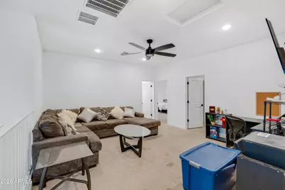 10220 N 49th Avenue, Glendale, AZ 85302 - Photo 13