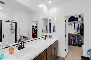 10220 N 49th Ave, Glendale, AZ 85302 - Photo 19