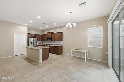 12171 W Locust Lane, Avondale, AZ 85323 - Photo 9