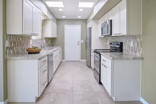 11025 N Madison Dr, Sun City, AZ 85351 - Photo 5