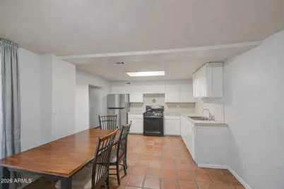 9635 N 14th Avenue, Phoenix, AZ 85021 - Photo 11