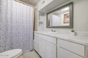 9635 N 14th Ave, Phoenix, AZ 85021 - Photo 17