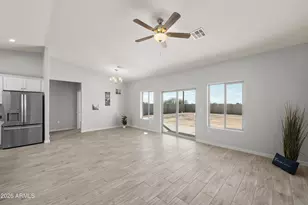 9501 W Kramer Ln, Arizona City, AZ 85123 - Photo 13