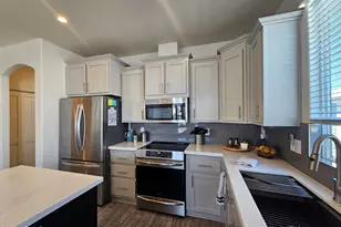 650 N Hawes Rd, Mesa, AZ 85207 - Photo 13