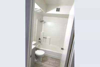 1548 W Sahuaro Drive #Apt 4, Phoenix, AZ 85029 - Photo 11