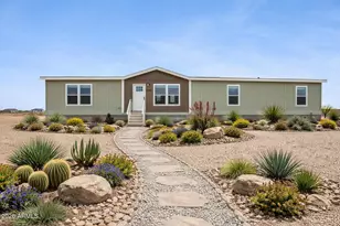 25424 W Mark Ln, Wittmann, AZ 85361 - Photo 1