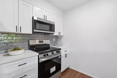 10733 W Hutton Drive, Sun City, AZ 85351 - Photo 3