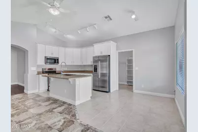 2238 E Heston Drive, Phoenix, AZ 85024 - Photo 11