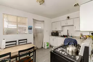 1147 W Peoria Ave, Phoenix, AZ 85029 - Photo 11