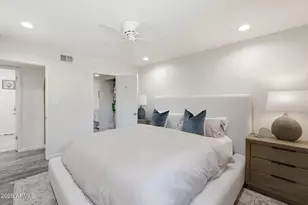 4916 N 73rd St, Scottsdale, AZ 85251 - Photo 13