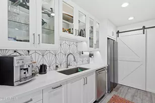 4916 N 73rd St, Scottsdale, AZ 85251 - Photo 7