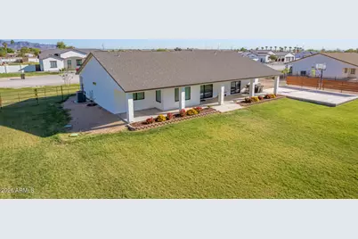 22547 W Pecan Road, Buckeye, AZ 85326 - Photo 5