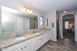 6946 W Via Del Sol Dr, Glendale, AZ 85310 - Photo 33