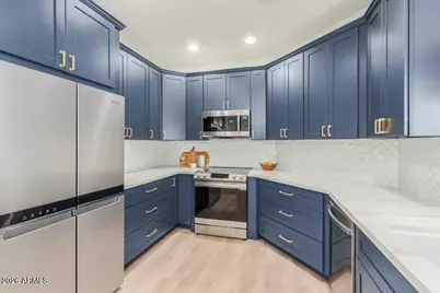 8800 N 107th Avenue N #66, Peoria, AZ 85345 - Photo 1
