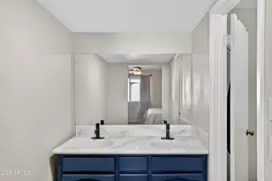 3235 S Allred Dr, Tempe, AZ 85282 - Photo 25