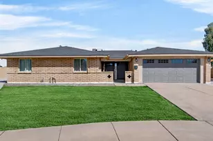 3235 S Allred Dr, Tempe, AZ 85282 - Photo 1