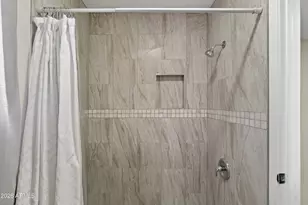 3235 S Allred Dr, Tempe, AZ 85282 - Photo 27