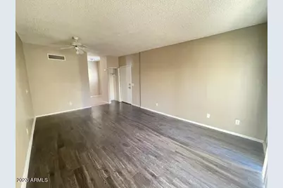 2802 E Monte Cristo Avenue #Apt 102, Phoenix, AZ 85032 - Photo 3