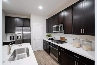 14654 W Surrey Drive, Surprise, AZ 85379 - Photo 5