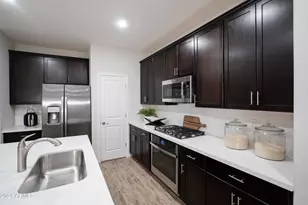 14654 W Surrey Dr, Surprise, AZ 85379 - Photo 5