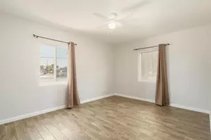 1239 E Highland Ave, Phoenix, AZ 85014 - Photo 29