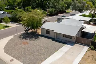 1239 E Highland Ave, Phoenix, AZ 85014 - Photo 3