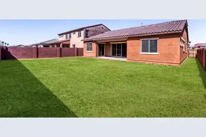 8723 W Vista Avenue, Glendale, AZ 85305 - Photo 9