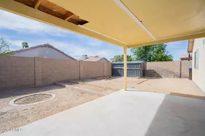 8563 W Mission Lane, Peoria, AZ 85345 - Photo 23