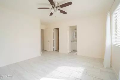 8563 W Mission Lane, Peoria, AZ 85345 - Photo 17