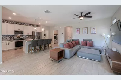 657 E Buckingham Avenue, Gilbert, AZ 85297 - Photo 11