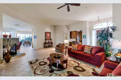 22608 N 55th Street, Phoenix, AZ 85054 - Photo 9