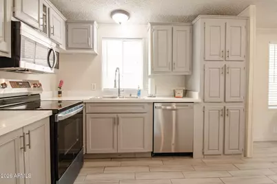 8601 N 71st Avenue #43, Glendale, AZ 85301 - Photo 11