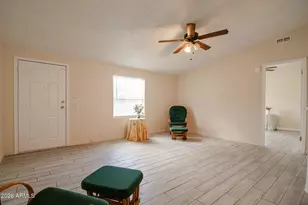 8601 N 71st Ave, Glendale, AZ 85301 - Photo 3