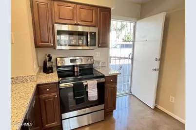 6819 N 12th Street #9, Phoenix, AZ 85014 - Photo 5