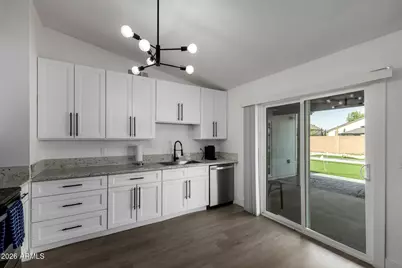 6620 W Cholla Street, Glendale, AZ 85304 - Photo 9
