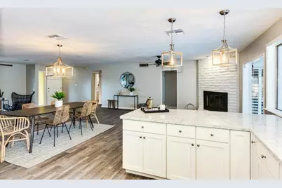 2218 E Cactus Wren Drive, Phoenix, AZ 85020 - Photo 13