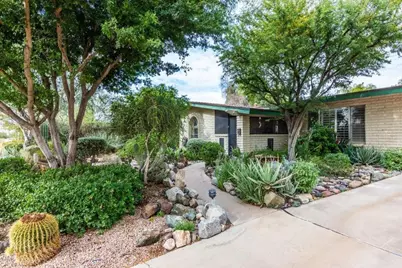 2218 E Cactus Wren Drive, Phoenix, AZ 85020 - Photo 1