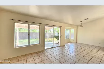 6201 W Desert Cove Avenue, Glendale, AZ 85304 - Photo 9