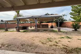 922 W Angela Dr, Phoenix, AZ 85023 - Photo 9