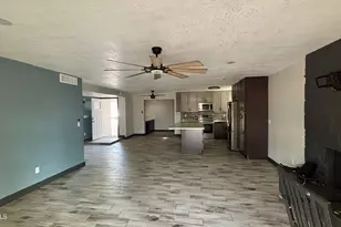 922 W Angela Dr, Phoenix, AZ 85023 - Photo 7